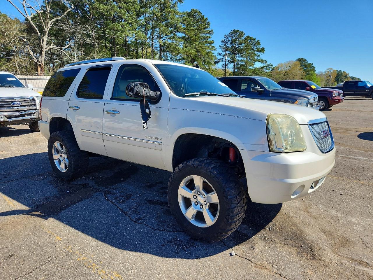 2010 GMC Yukon Denali - Фото 4