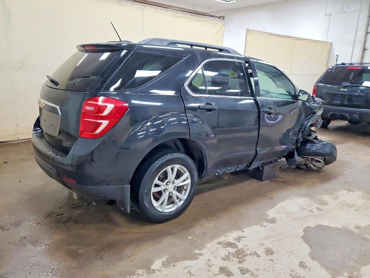 2017 Chevrolet Equinox Lt - Image 3