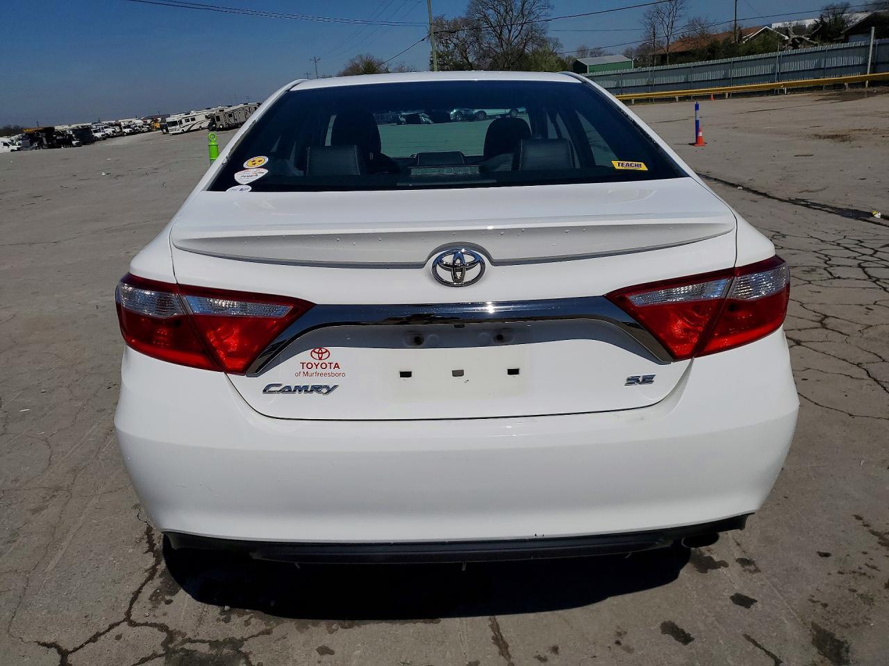 2016 Toyota Camry Se - Фото 6