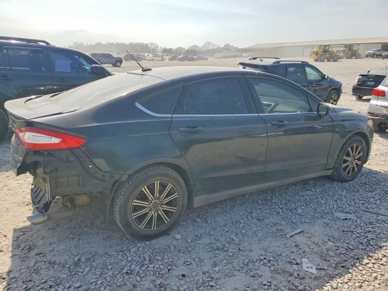 2014 Ford Fusion S - Фото 3