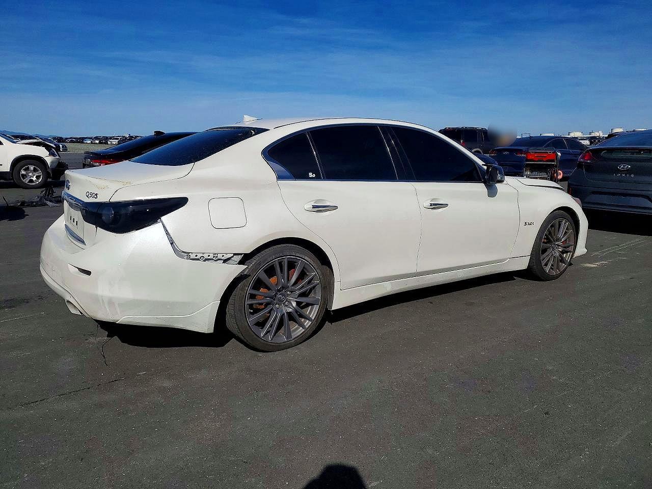 2017 Infiniti Q50 Red Sport 400 - Фото 3