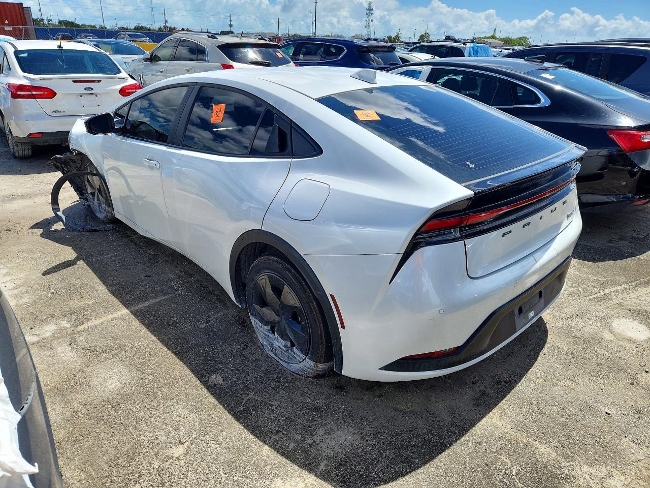 2024 Toyota Prius Le - Фото 2