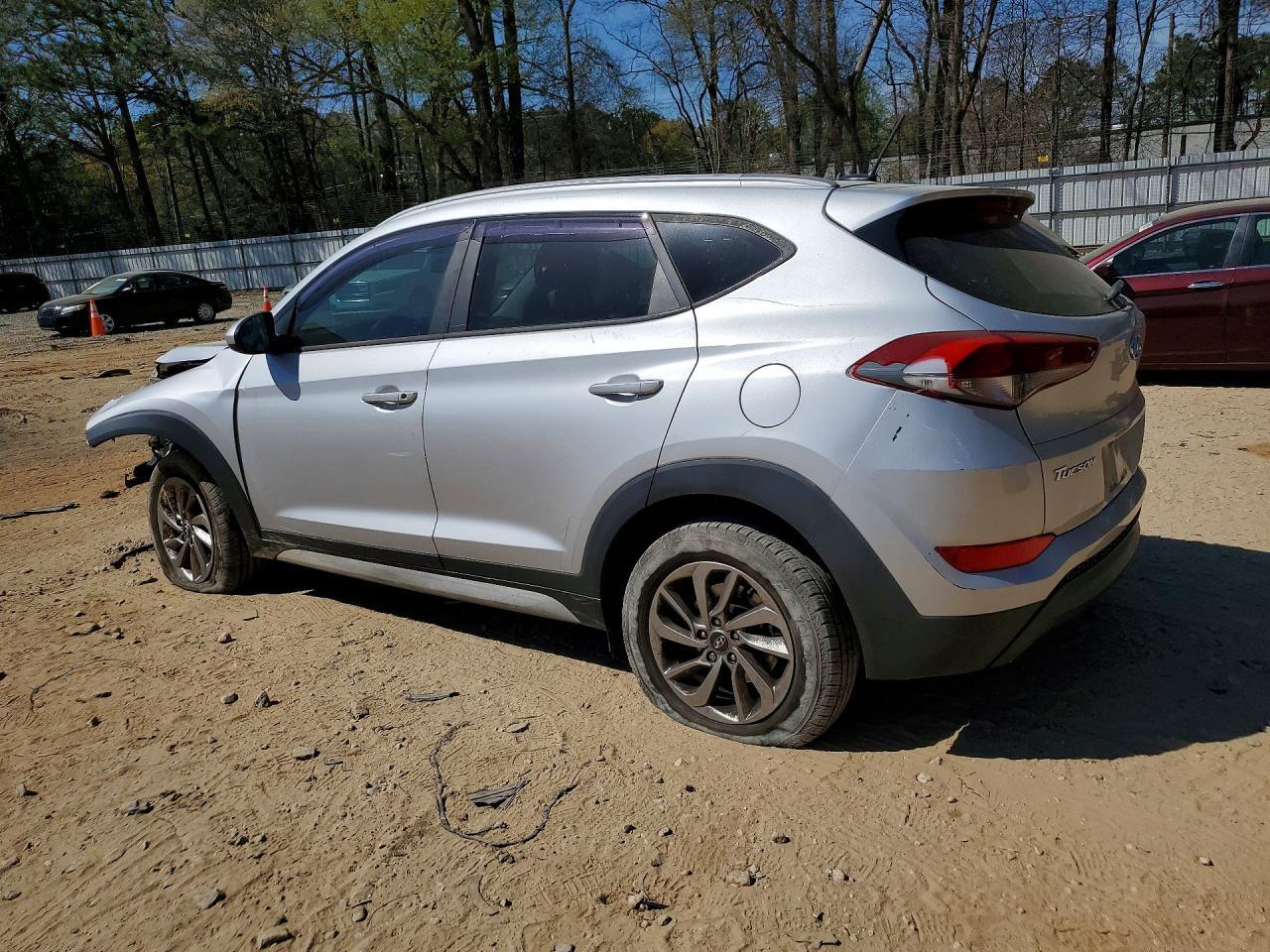 2017 Hyundai Tucson Se - Фото 2