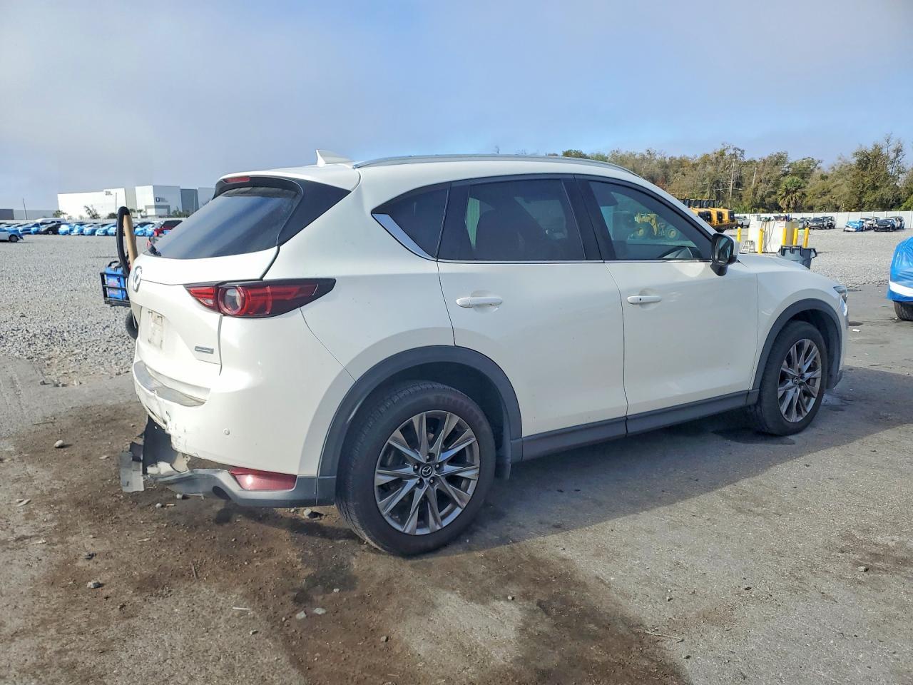 2019 Mazda Cx-5 Signature - Image 3