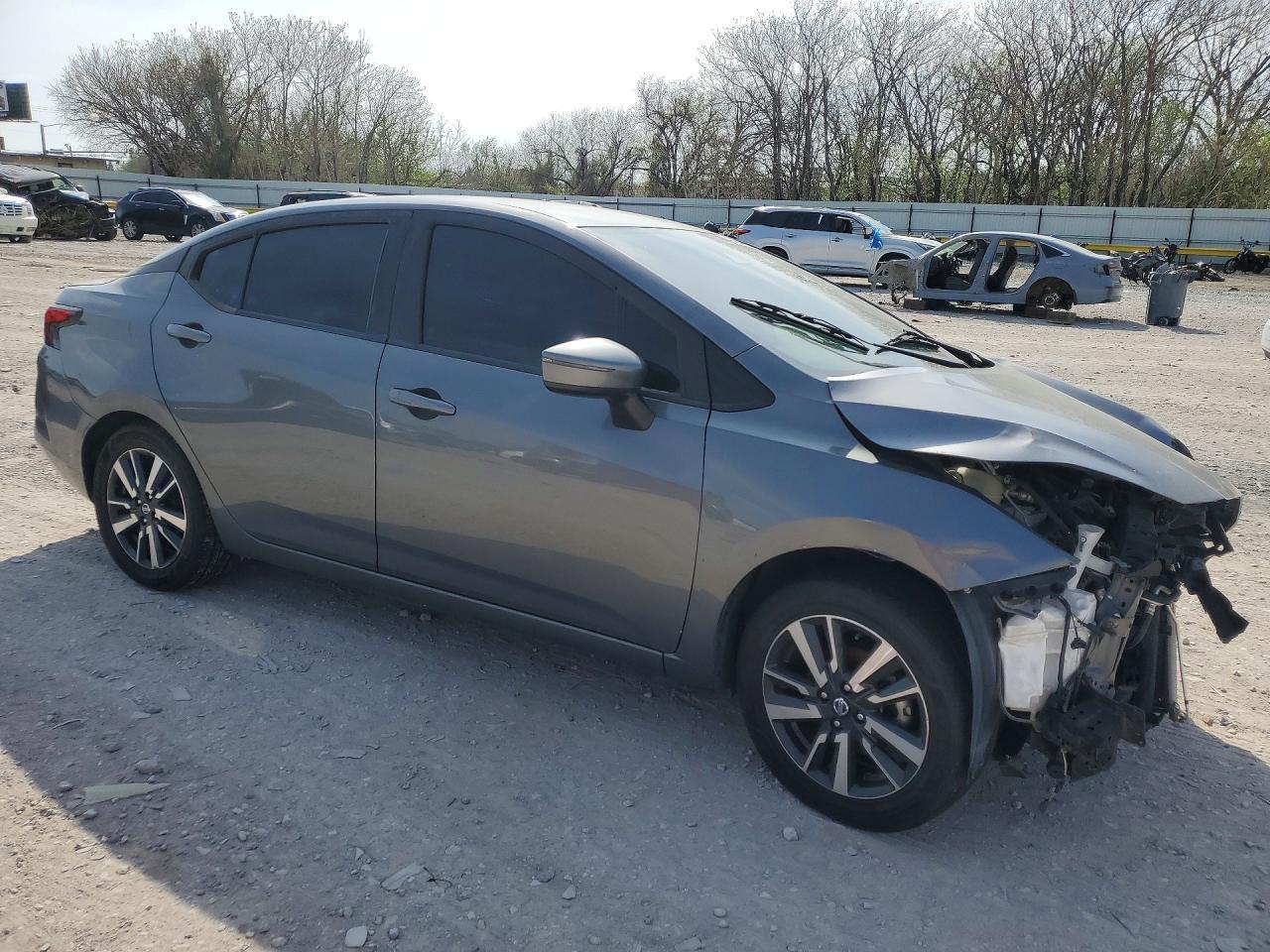 2021 Nissan Versa Sv - Image 4
