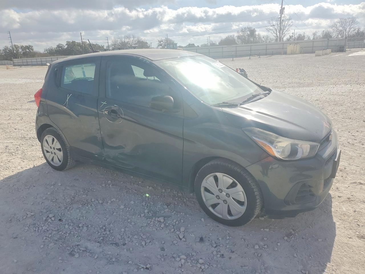 2017 Chevrolet Spark Ls - Image 4