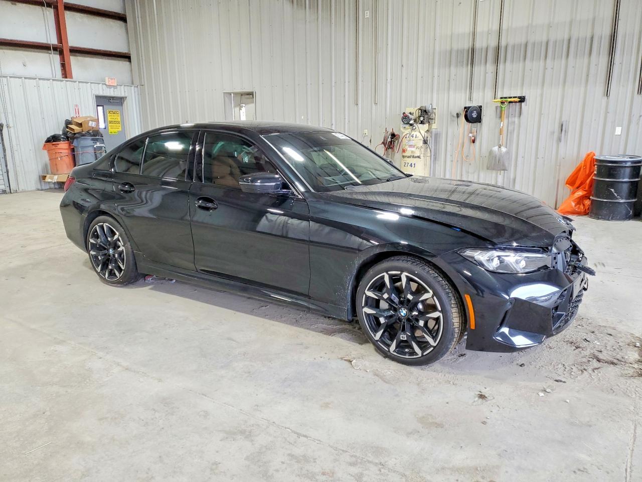 2026 BMW 330Xi - Фото 4