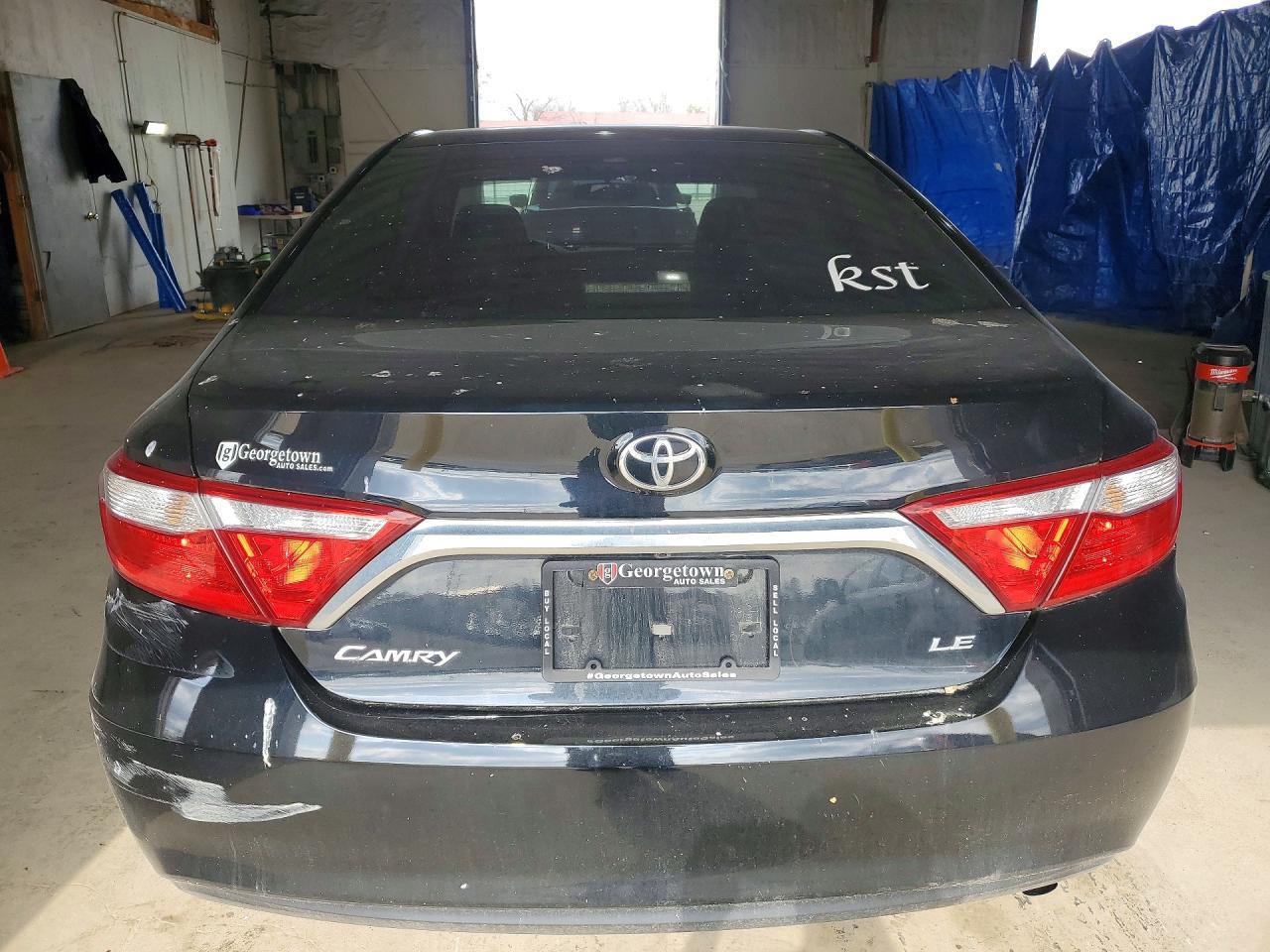 2016 Toyota Camry Le - Фото 6