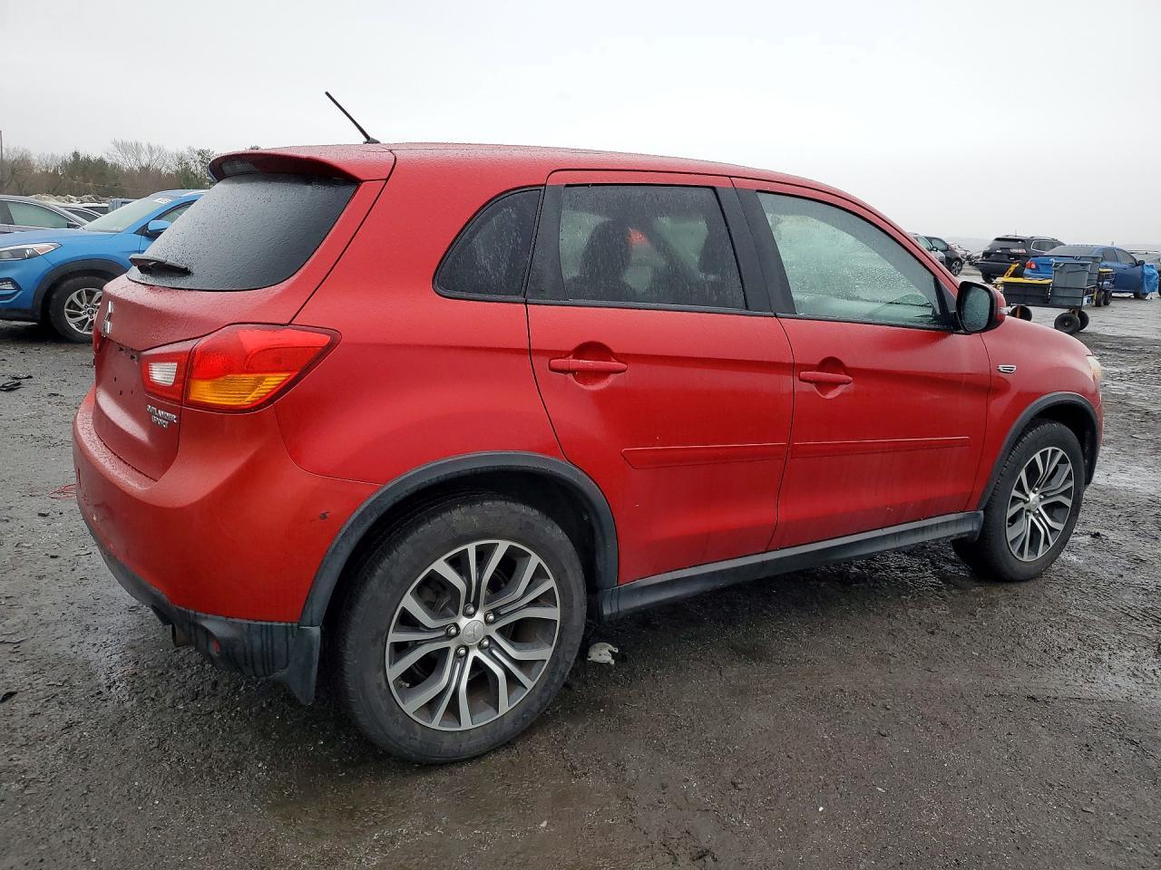 2016 Mitsubishi Outlander Sport Es - Image 3