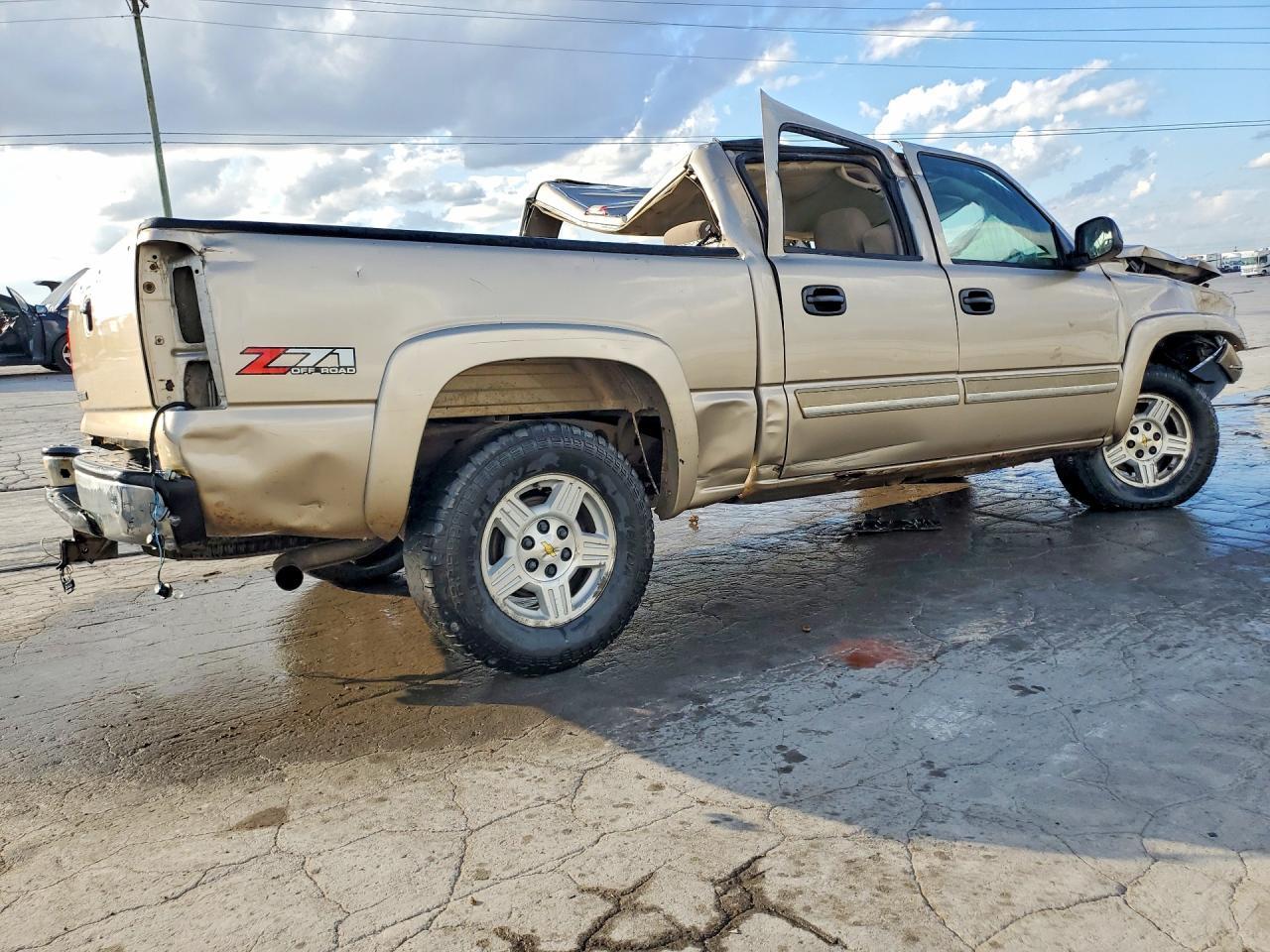 2006 Chevrolet Silverado K1500 - Image 3