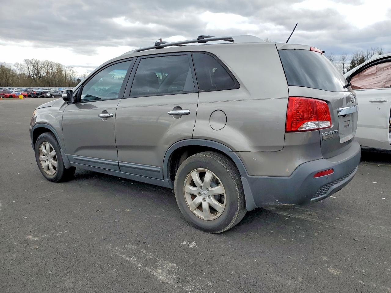 2012 Kia Sorento - Image 2