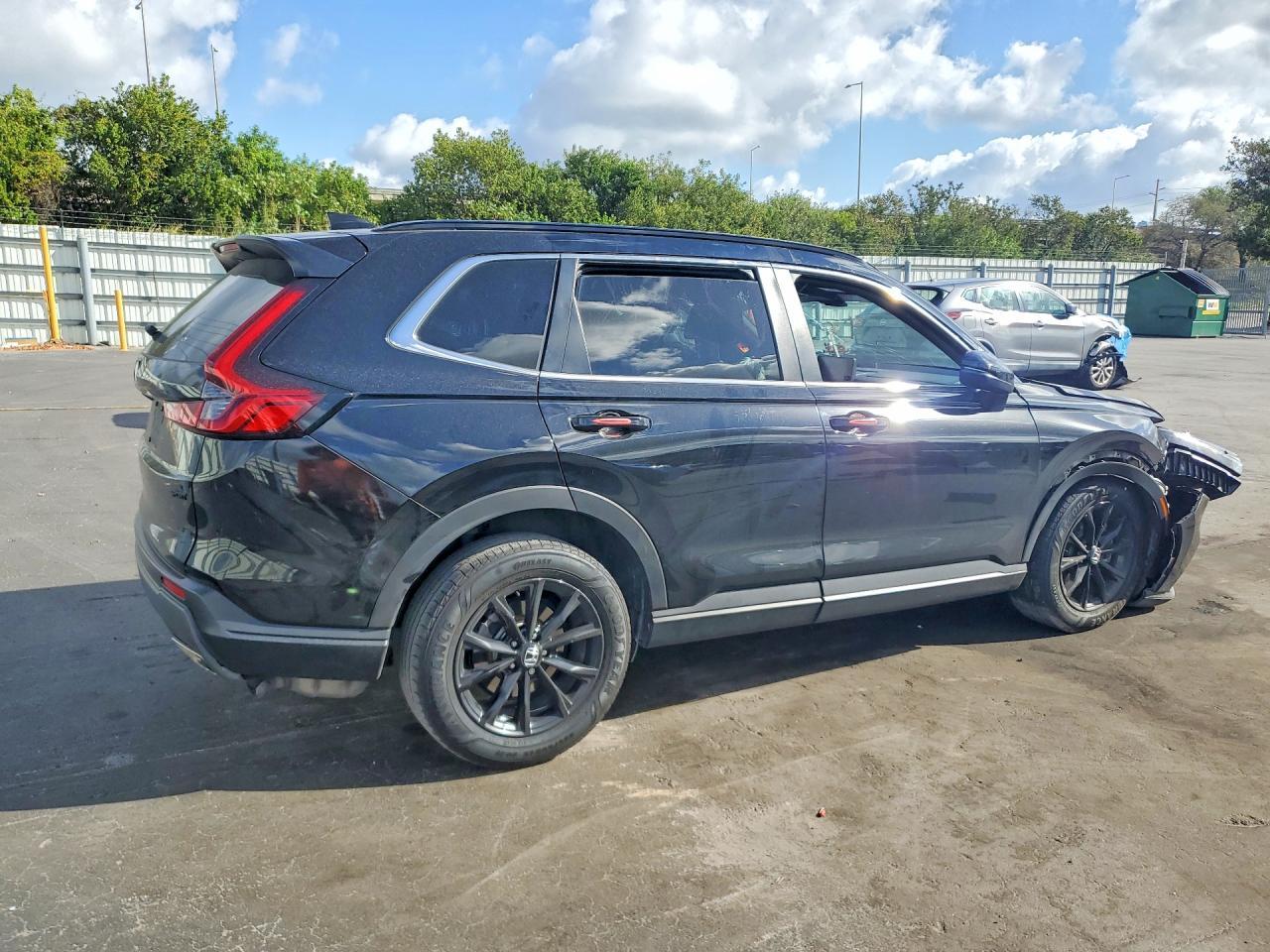 2025 Honda Cr-V Sport - Image 3