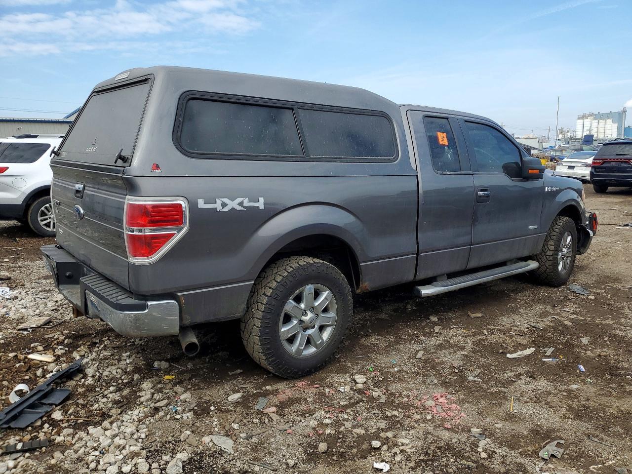2013 Ford F150 Super Cab - Фото 3