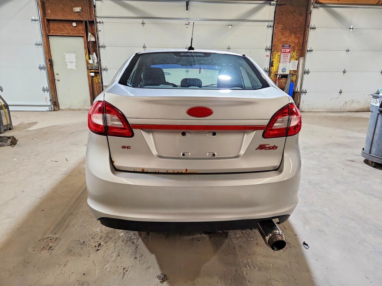 2013 Ford Fiesta Se - Image 6