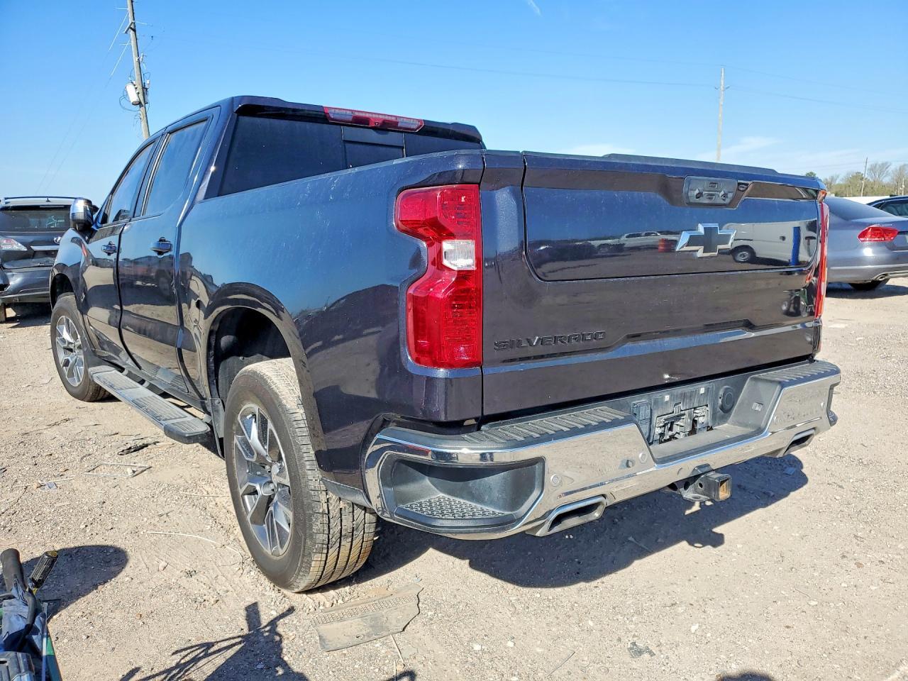 2024 Chevrolet Silverado K1500 Lt - Image 2
