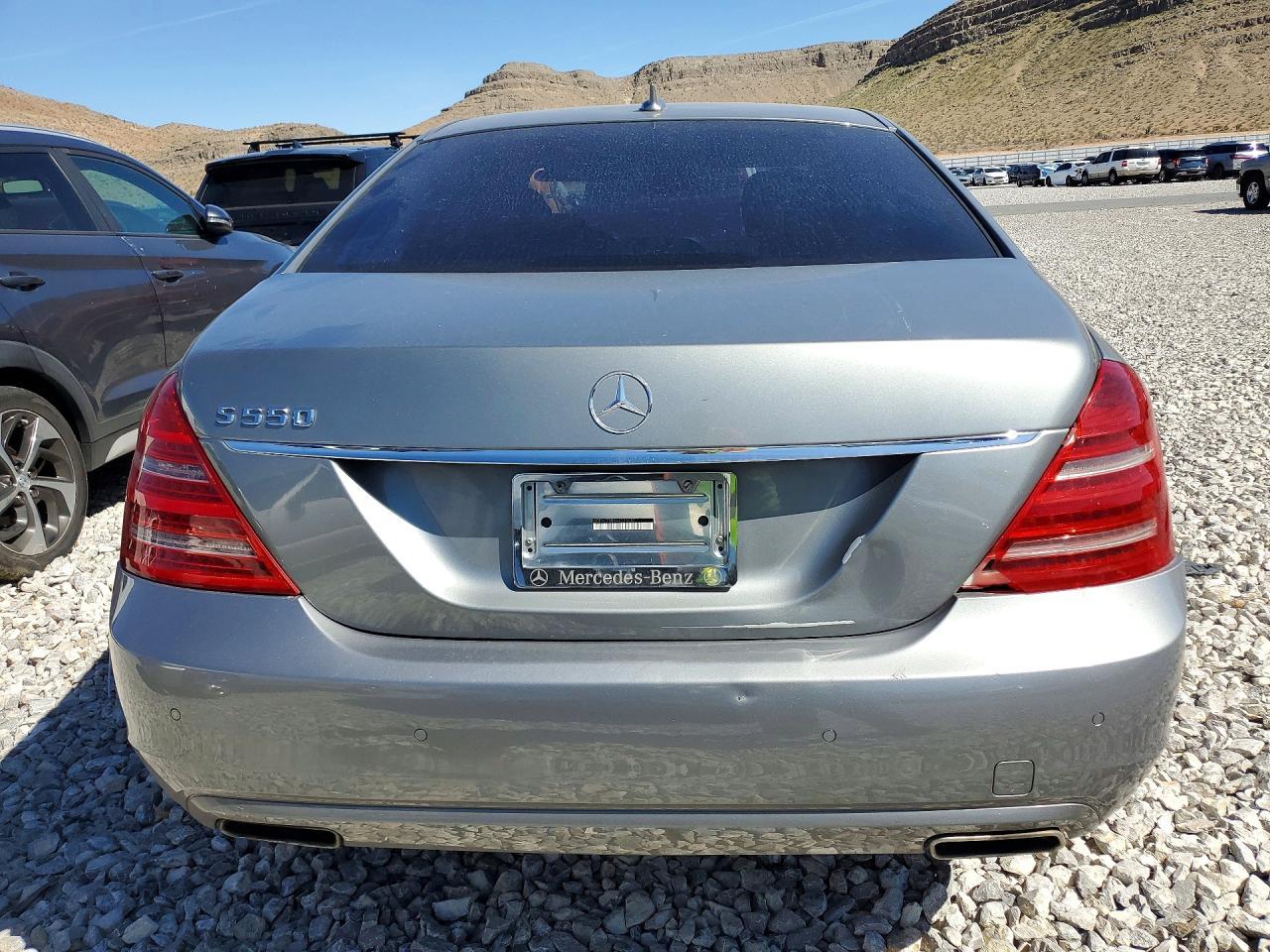 2010 Mercedes-Benz S 550 - Фото 6