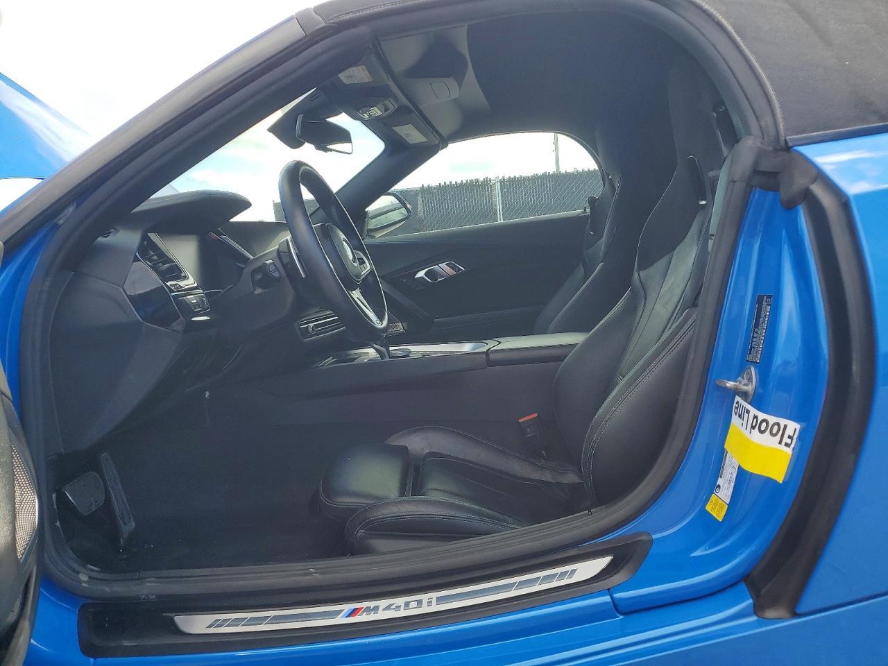 2021 BMW Z4 M40I - Фото 7