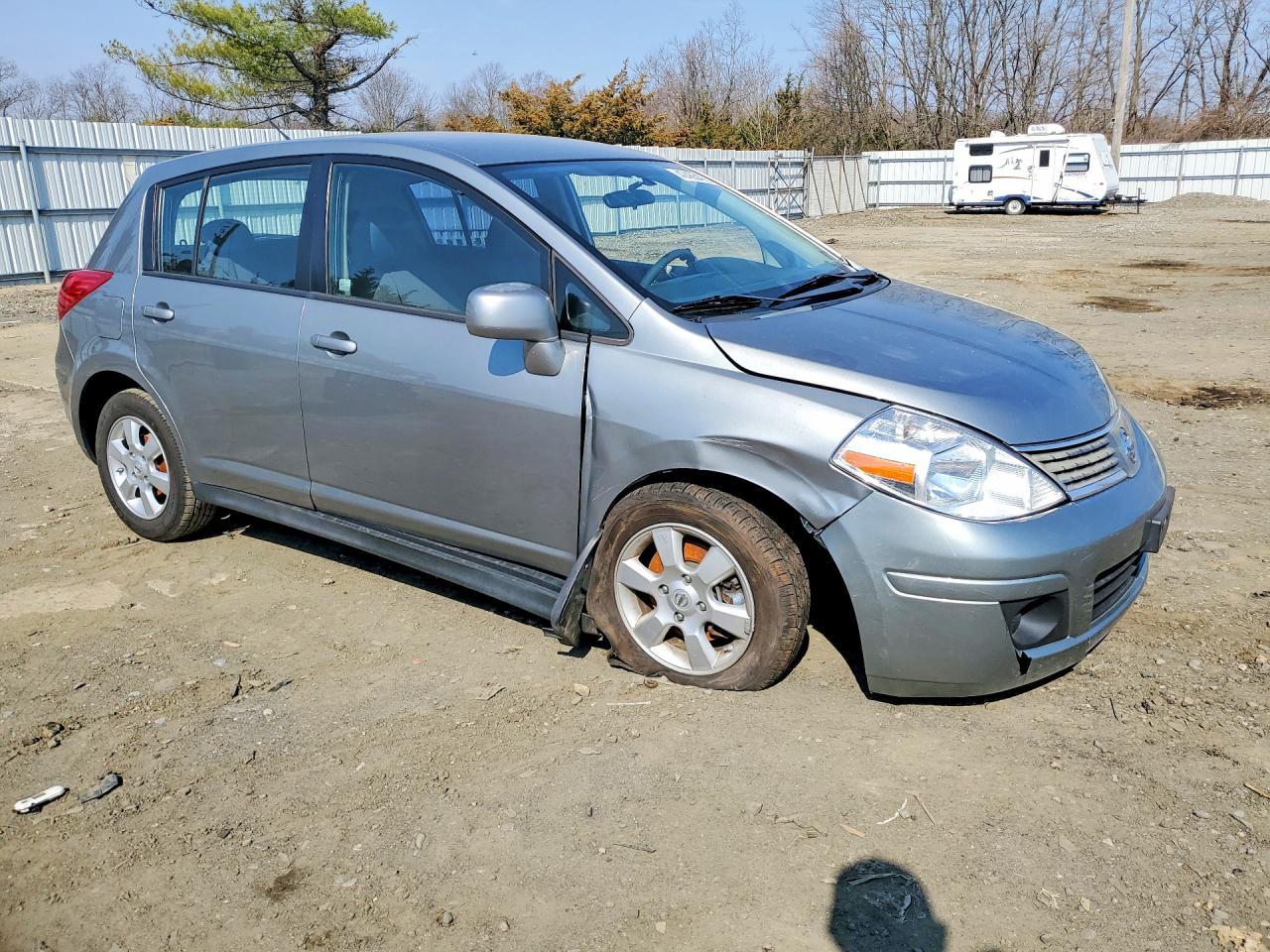 2009 Nissan Versa 1.8 S - Image 4
