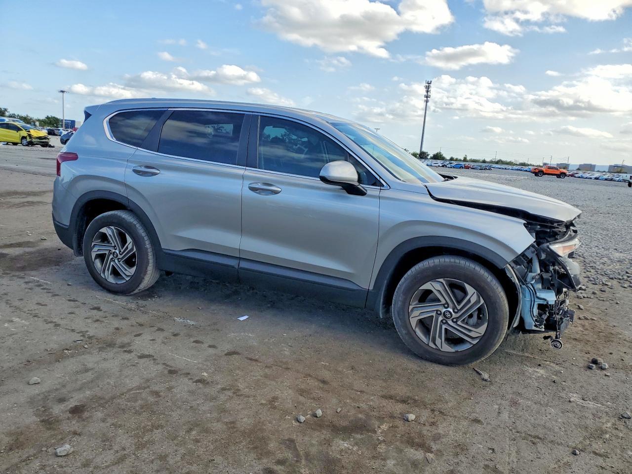 2021 Hyundai Santa Fe Se - Image 4