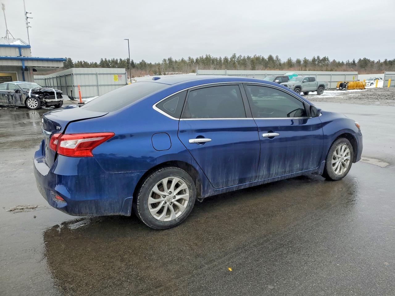 2018 Nissan Sentra Sv - Фото 3