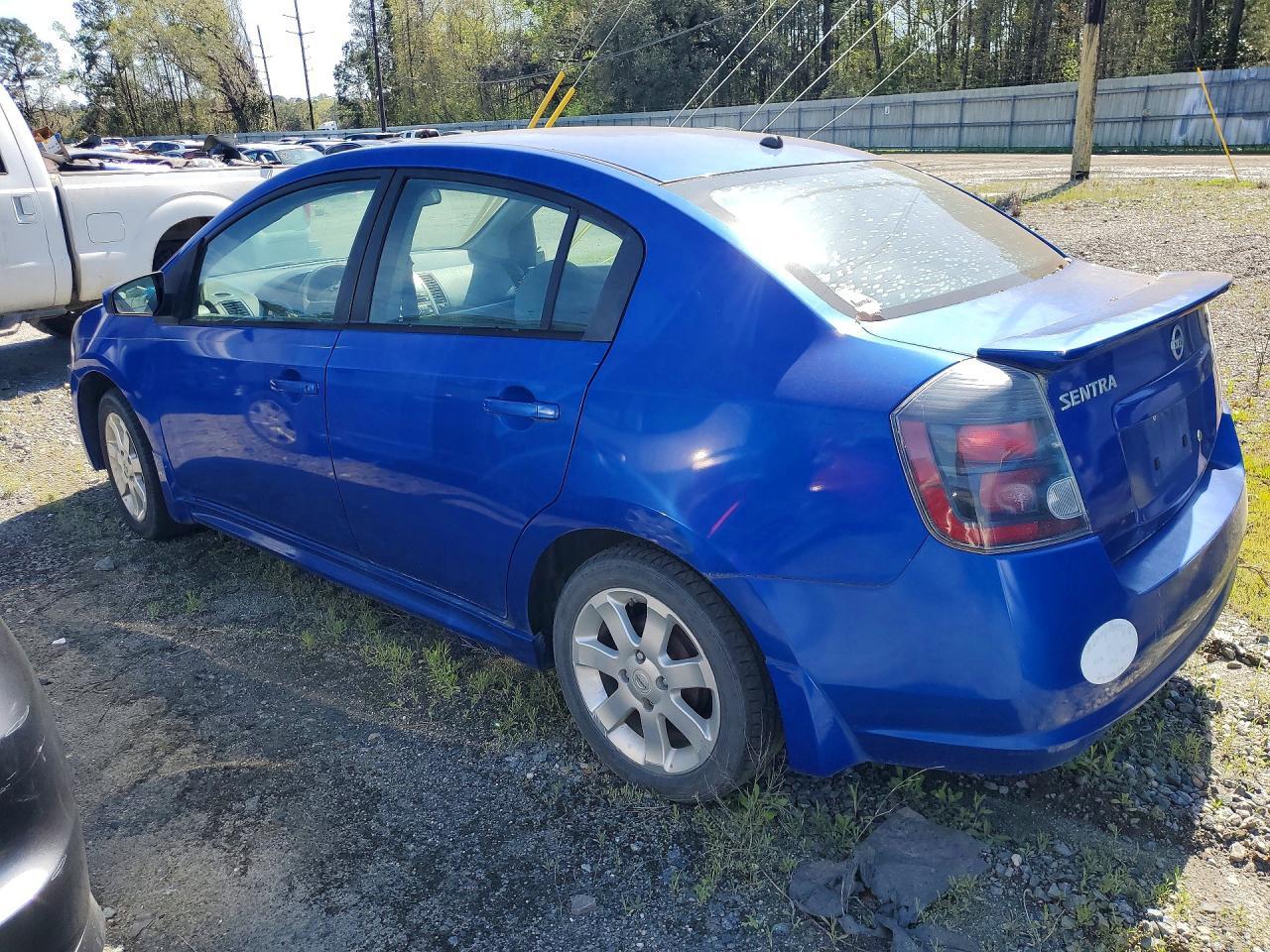2012 Nissan Sentra 2.0 - Фото 2