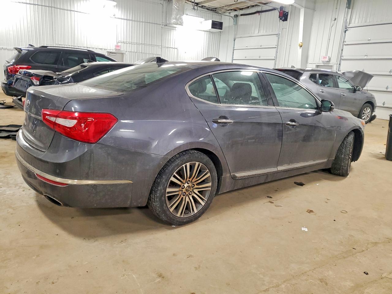 2014 Kia Cadenza Premium - Фото 3