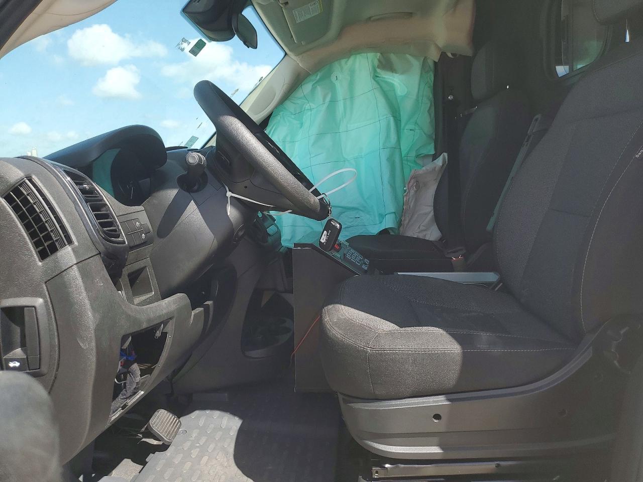 2023 Ram Promaster 2500 High Roof Delivery Van - Image 7