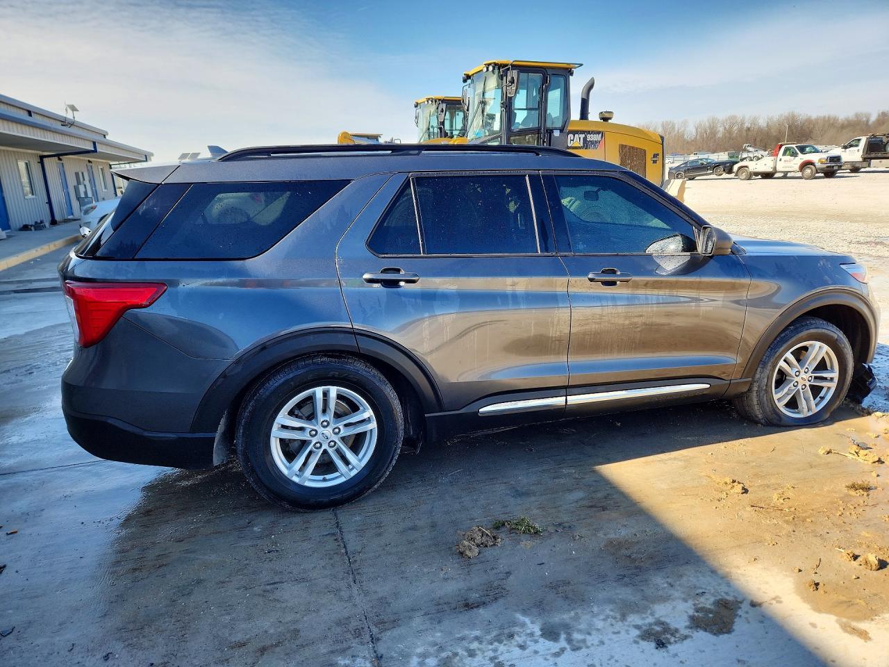2020 Ford Explorer Xlt - Фото 3