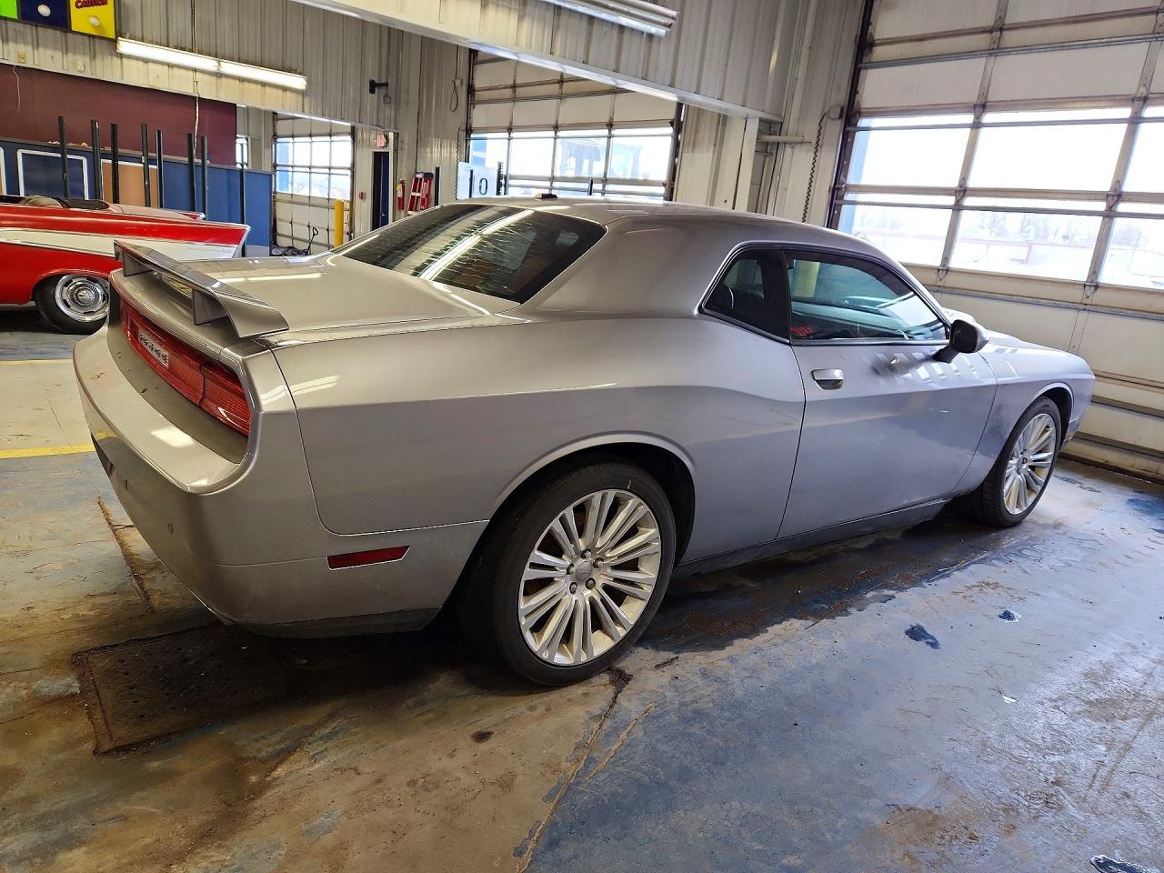 2014 Dodge Challenger R - Фото 3