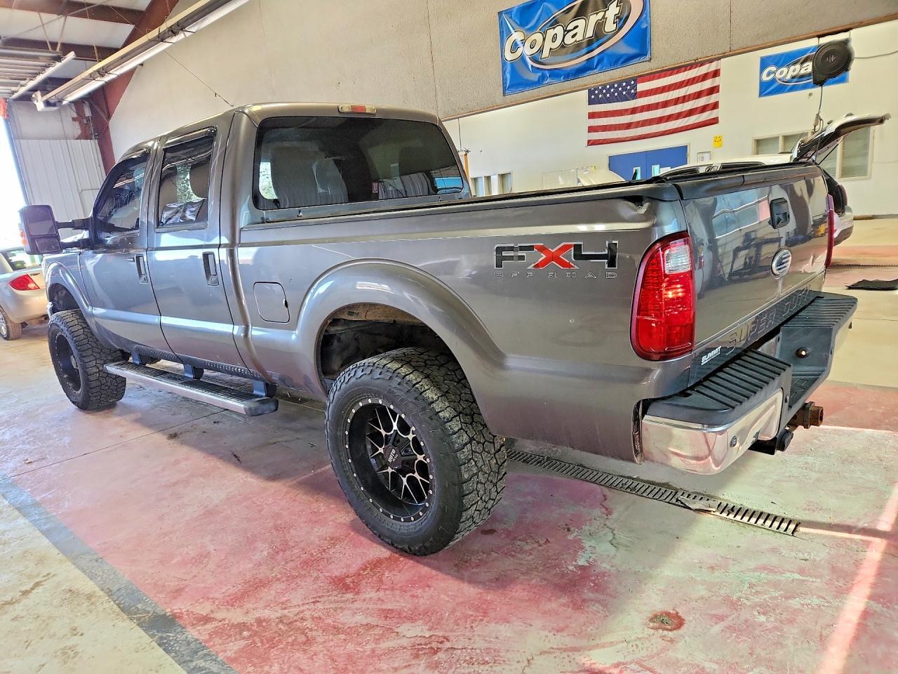 2011 Ford F250 Super Duty - Фото 2