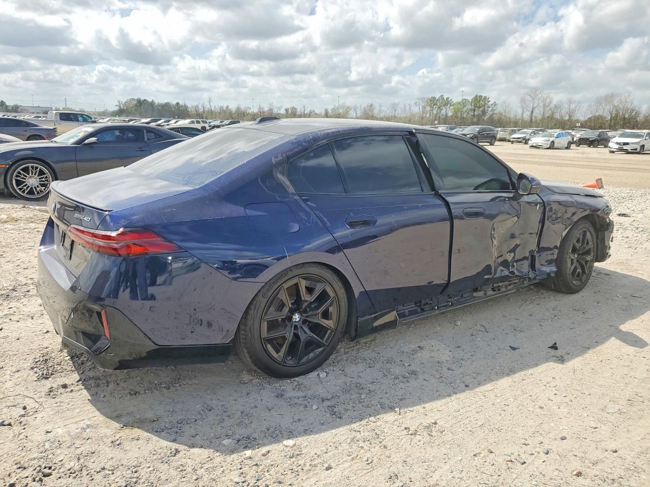 2026 BMW I5 Edrive 40 - Image 3