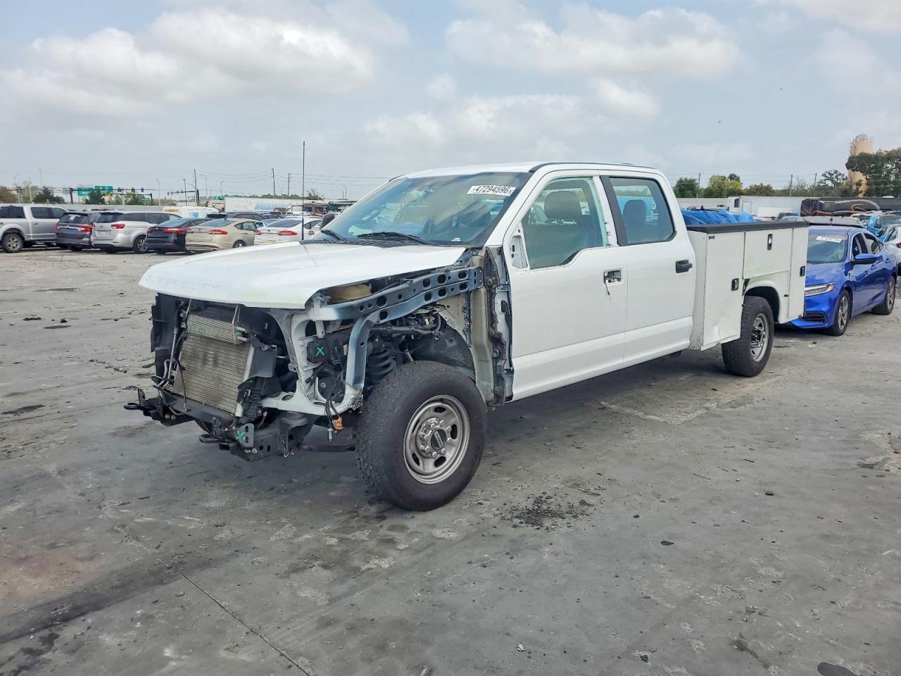 2022 Ford F250 Super Duty Utility / Service Truck - Фото 2
