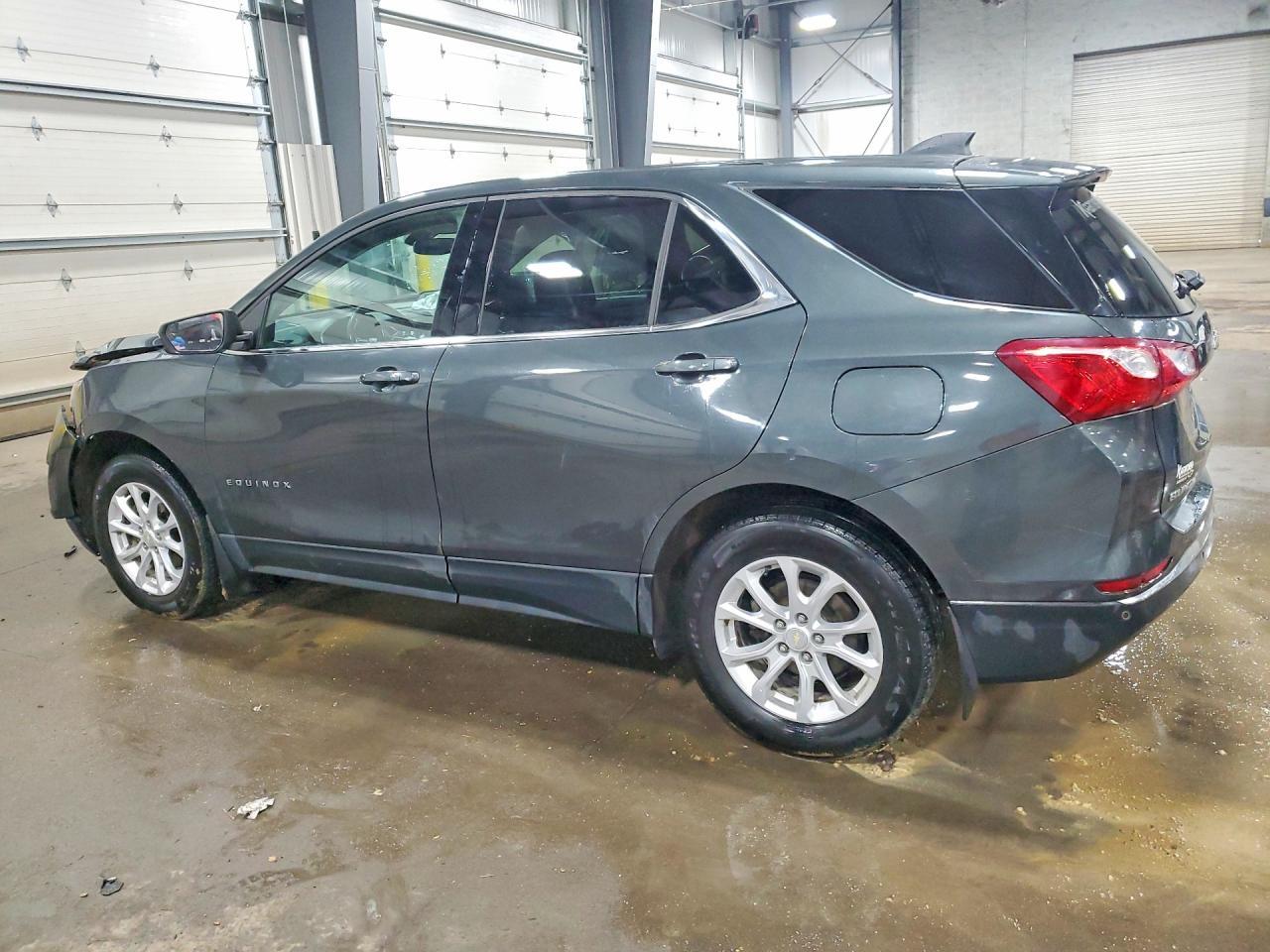 2019 Chevrolet Equinox Lt - Image 2