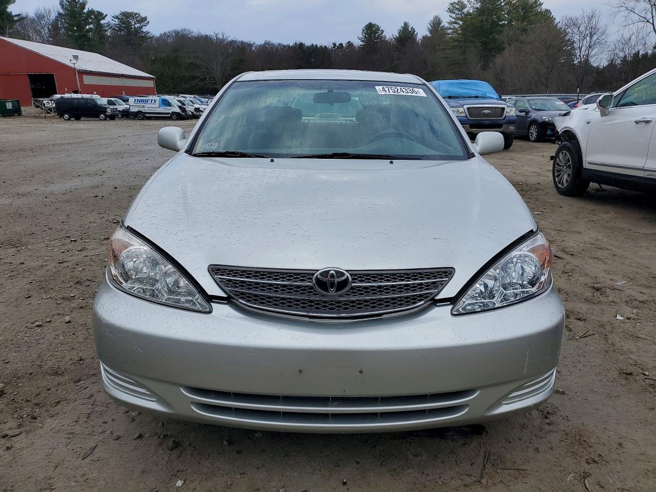 2004 Toyota Camry - Image 5