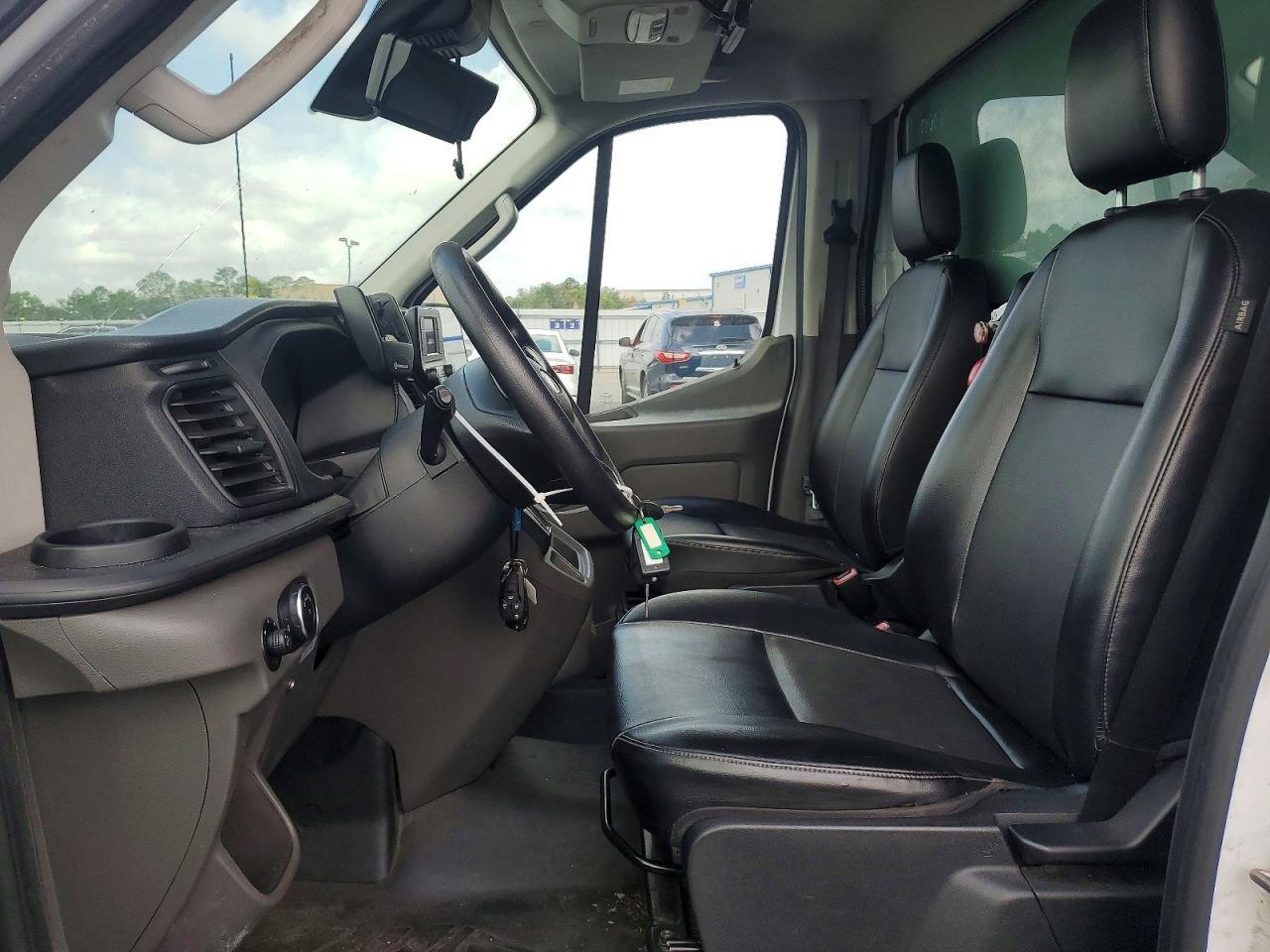 2020 Ford Transit Delivery Truck - Image 7
