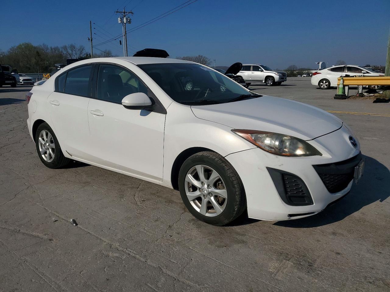 2011 Mazda 3 I - Image 4