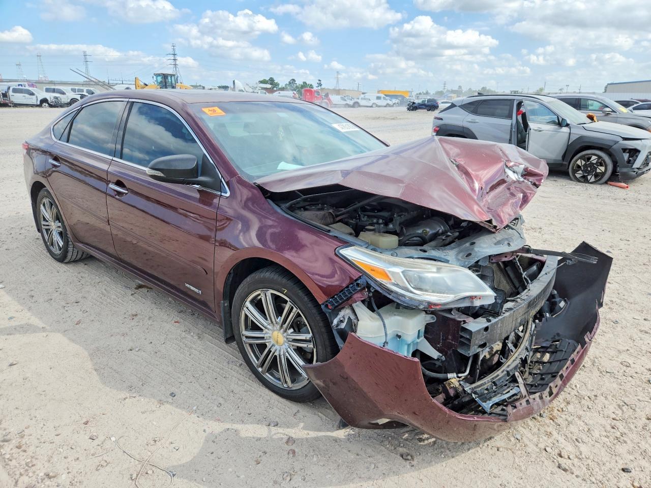 2014 Toyota Avalon Hybrid Limited - Фото 4