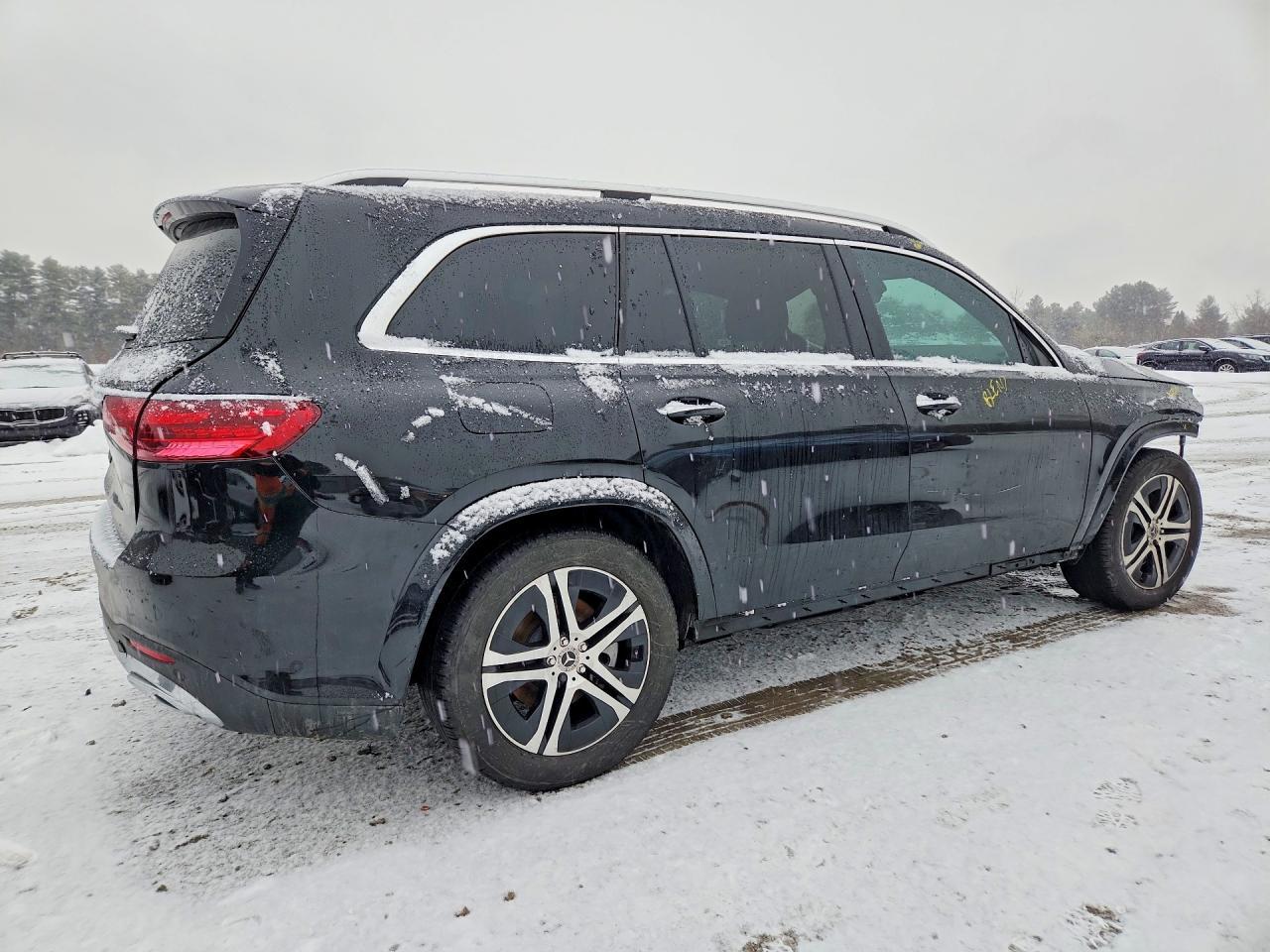 2024 Mercedes-Benz Gls 450 4Matic - Image 3