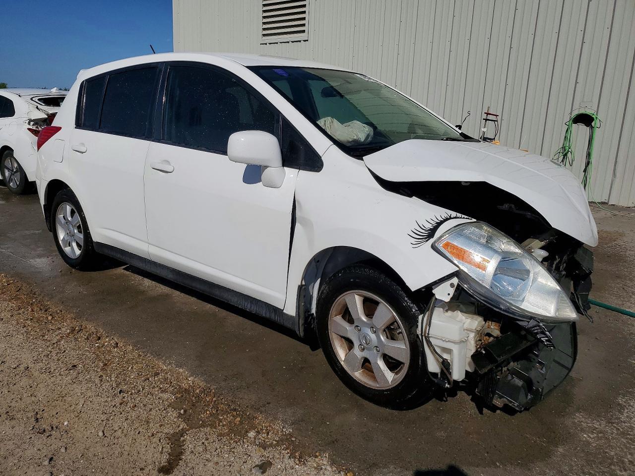 2012 Nissan Versa 1.8 S - Фото 4