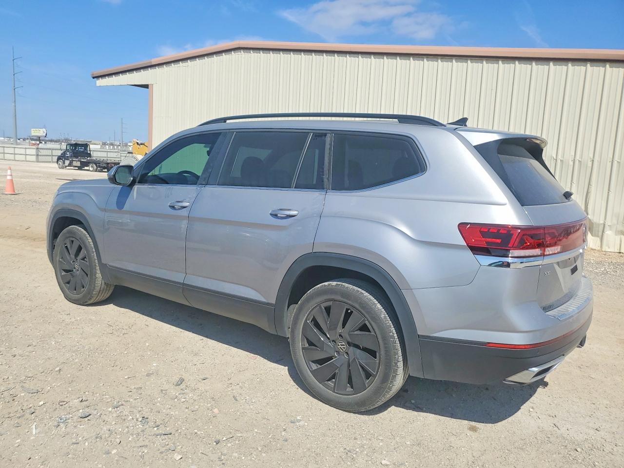 2024 Volkswagen Atlas Se - Фото 2