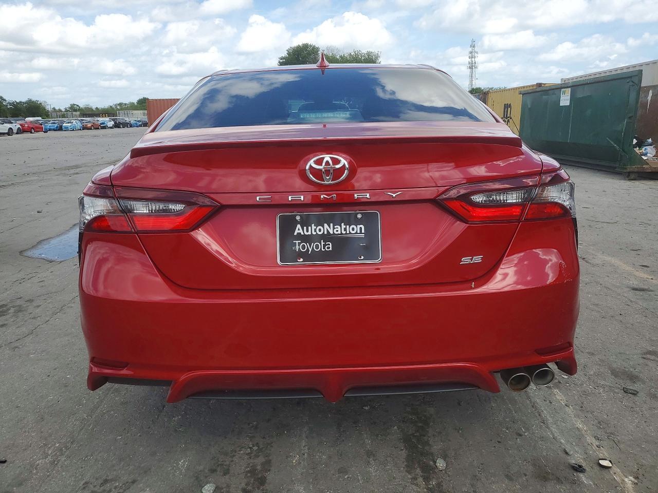 2023 Toyota Camry Se - Image 6