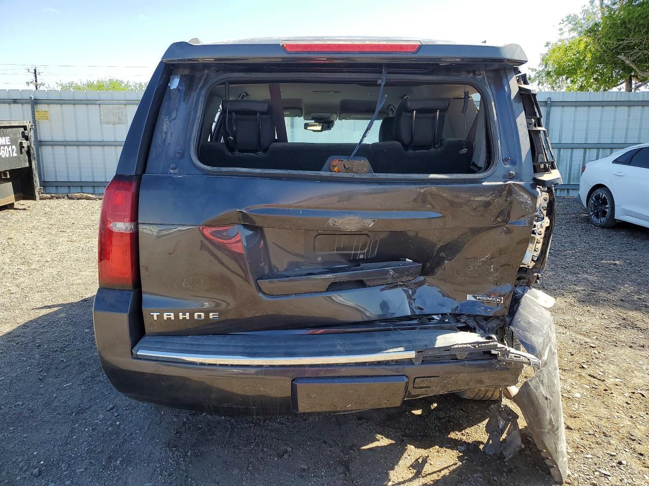 2017 Chevrolet Tahoe C1500 Premier - Image 6