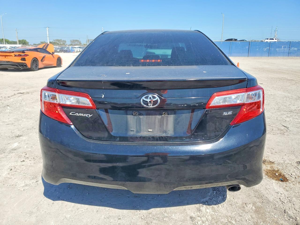 2013 Toyota Camry Se - Фото 6