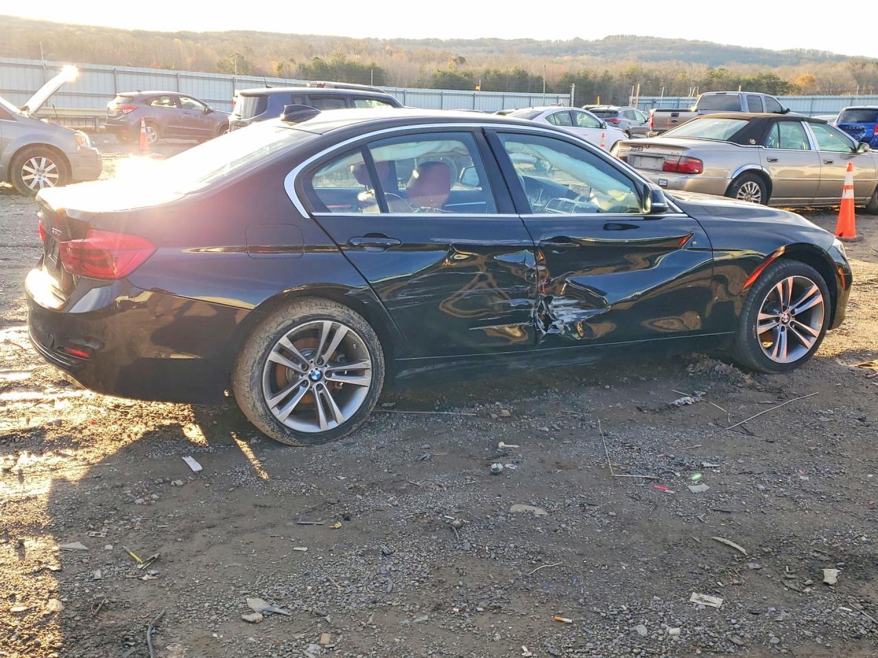 2017 BMW 330 Xi - Image 3