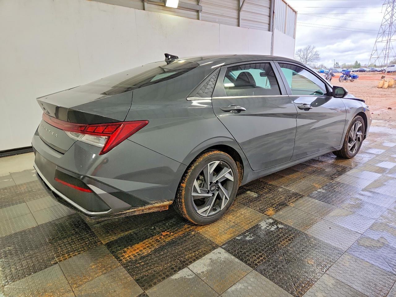 2024 Hyundai Elantra Sel - Фото 3