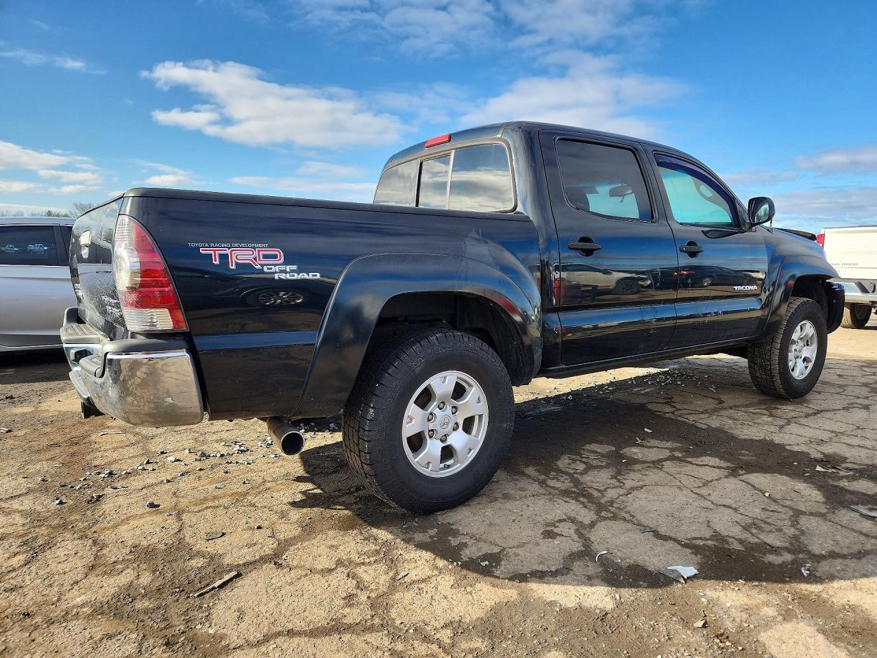 2009 Toyota Tacoma Prerunner V6 - Image 3
