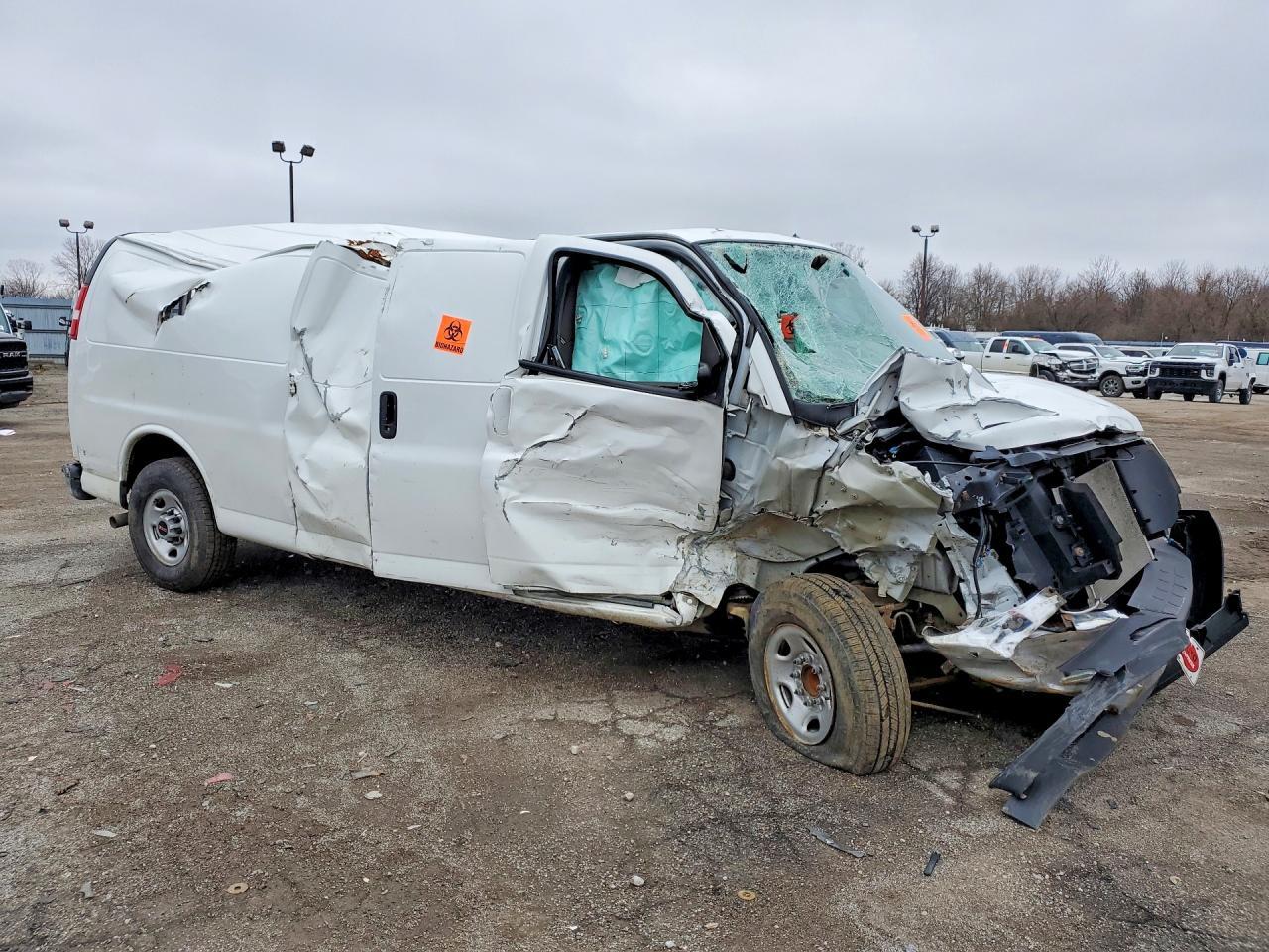 2021 GMC Savana 2500 Cargo Utility / Service Van - Image 4