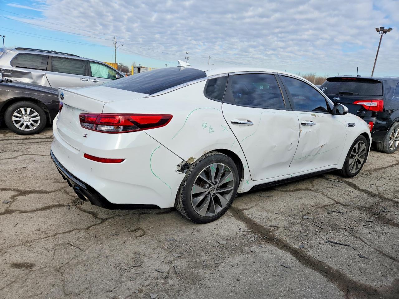2019 Kia Optima S - Фото 3
