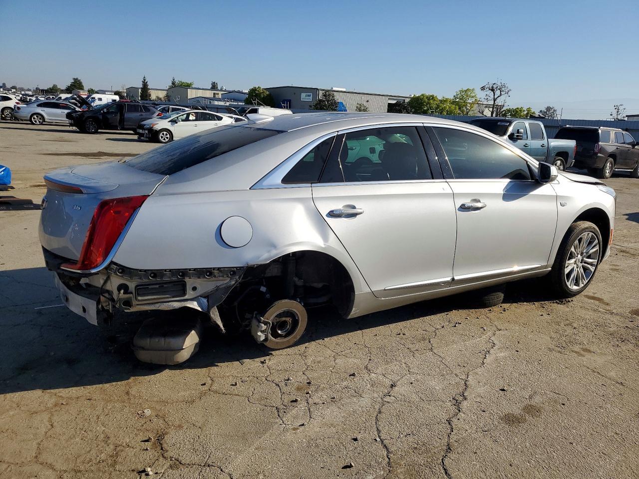 2018 Cadillac Xts Luxury - Фото 3