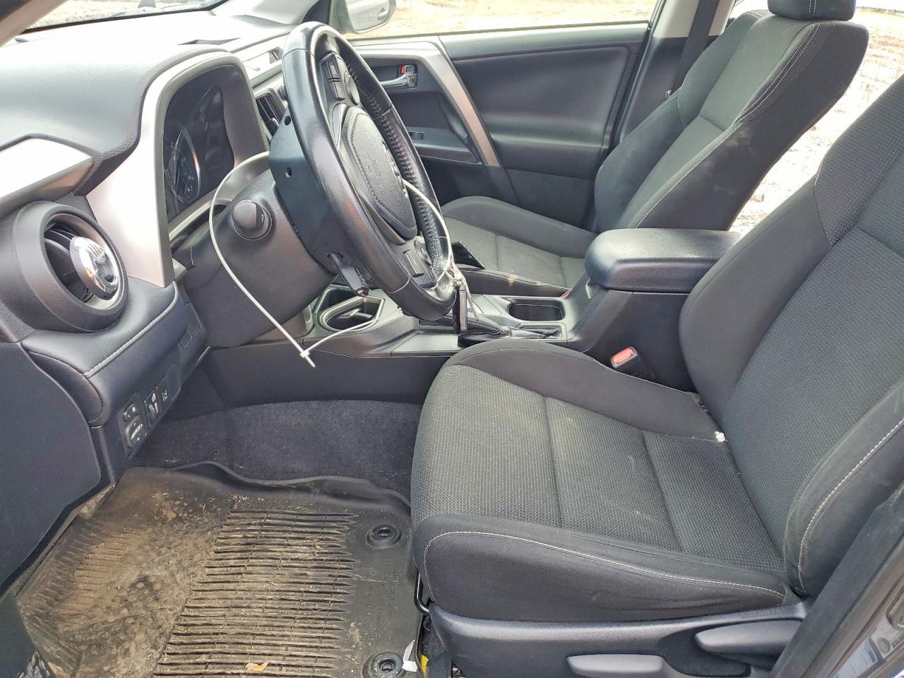 2017 Toyota Rav4 Hybrid Xle - Image 7